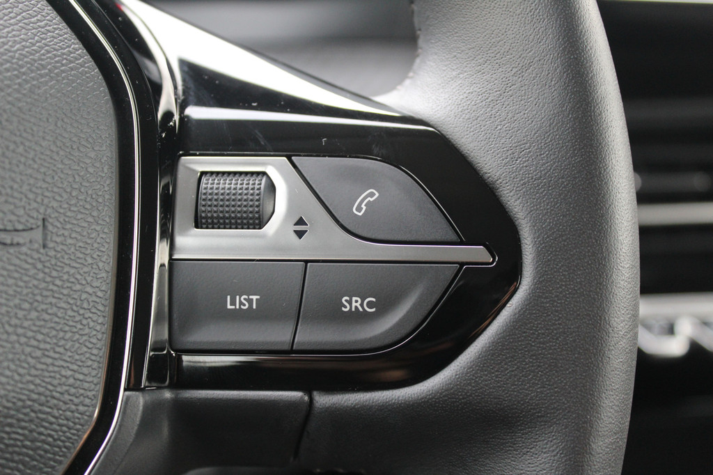 Peugeot 208 (T600BS) met abonnement