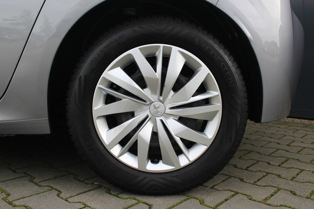 Peugeot 208 (T600BS) met abonnement