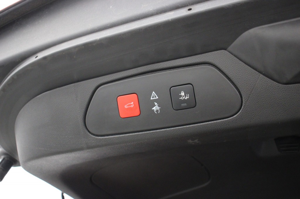 Opel Grandland X (J923LN) met abonnement