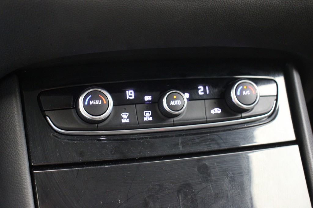 Opel Grandland X (J923LN) met abonnement