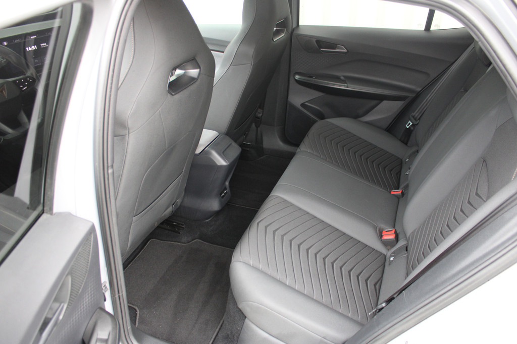 CUPRA Born (P368ZN) met abonnement