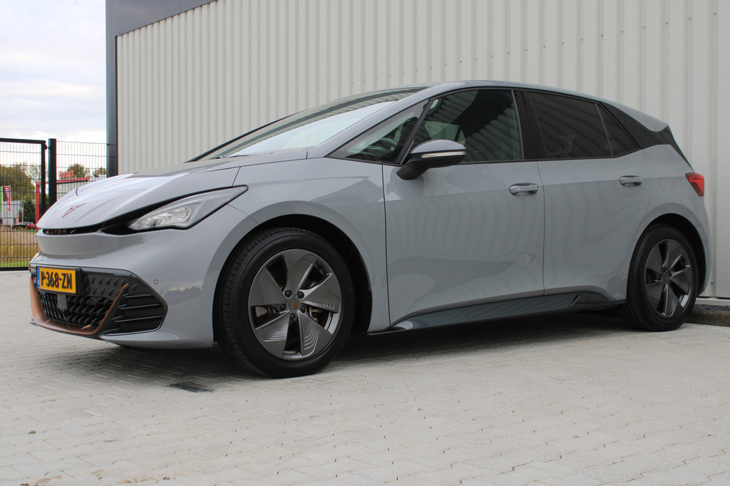 CUPRA Born (P368ZN) met abonnement