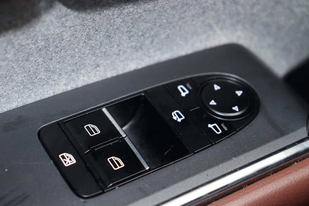 Mazda MX-30 (J853VZ) met abonnement