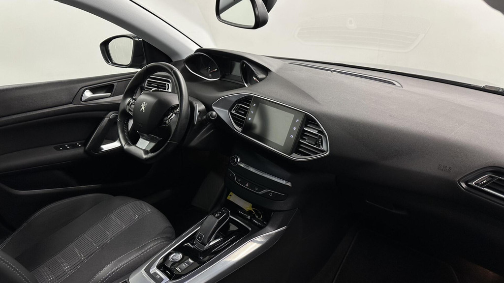 Peugeot 308 (J275GZ) met abonnement