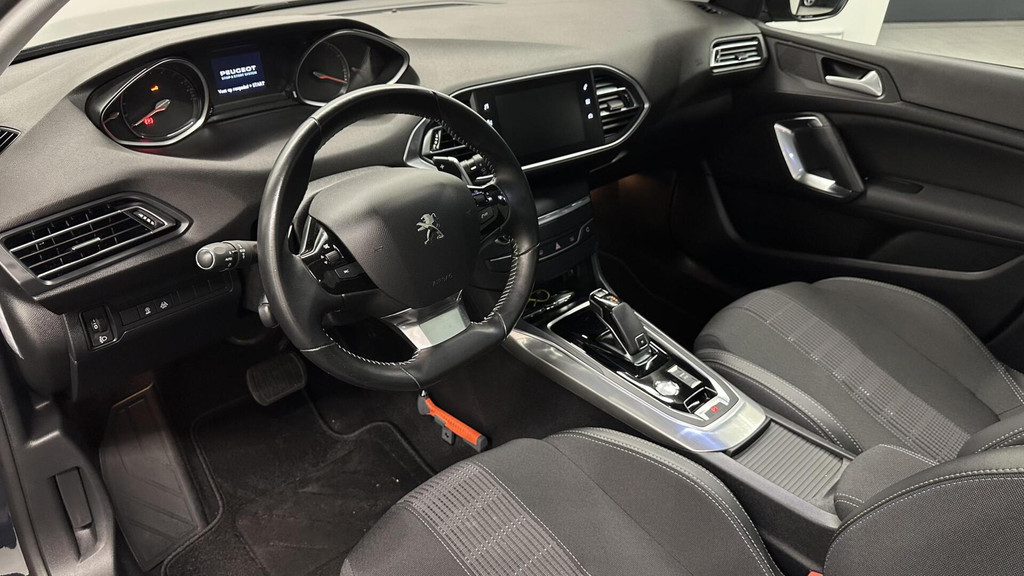 Peugeot 308 (J275GZ) met abonnement