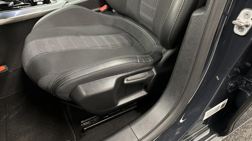 Peugeot 308 (J275GZ) met abonnement