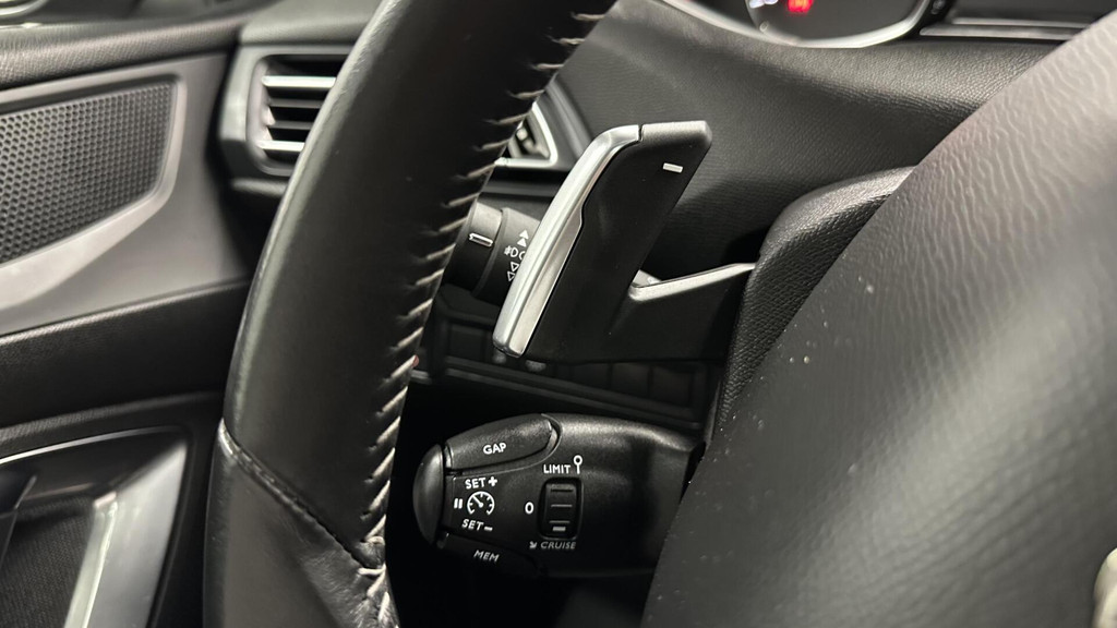 Peugeot 308 (J275GZ) met abonnement