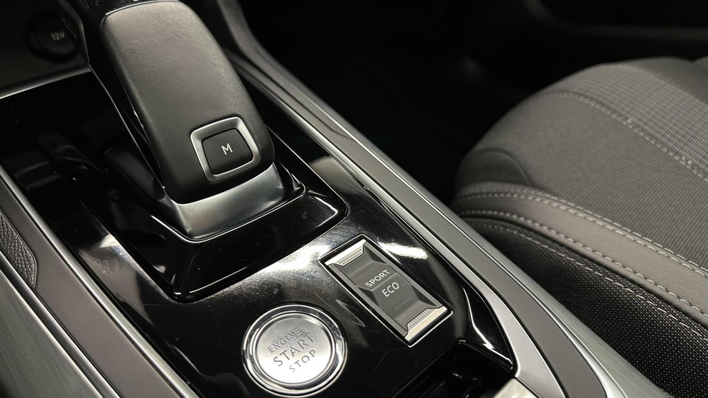 Peugeot 308 (J275GZ) met abonnement