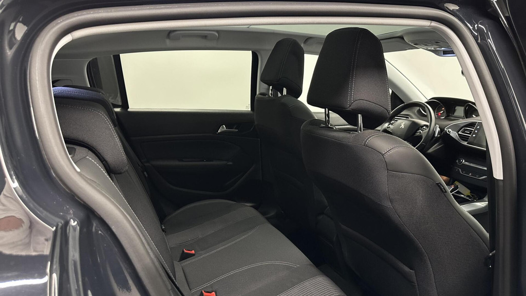 Peugeot 308 (J275GZ) met abonnement