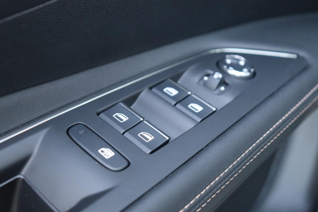 Peugeot 3008 (JKS53R) met abonnement