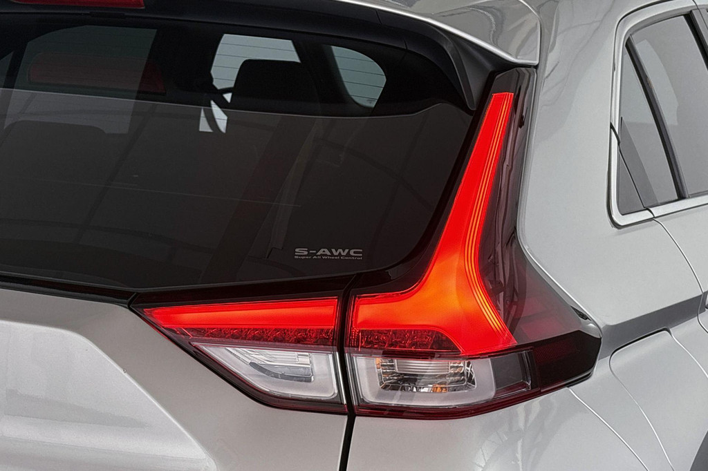 Mitsubishi Eclipse Cross (JKT03D) met abonnement