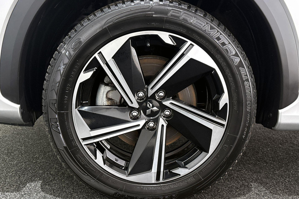 Mitsubishi Eclipse Cross (JKT03D) met abonnement