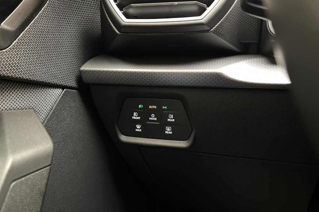 Seat Leon (X686FT) met abonnement