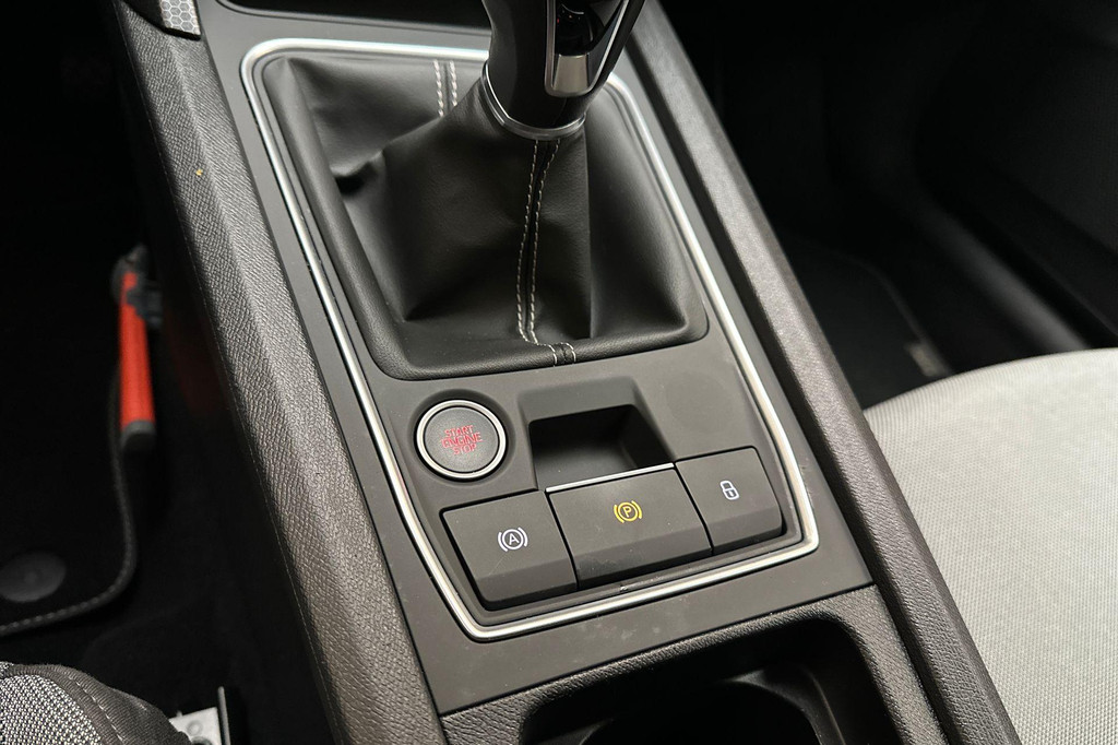 Seat Leon (X686FT) met abonnement