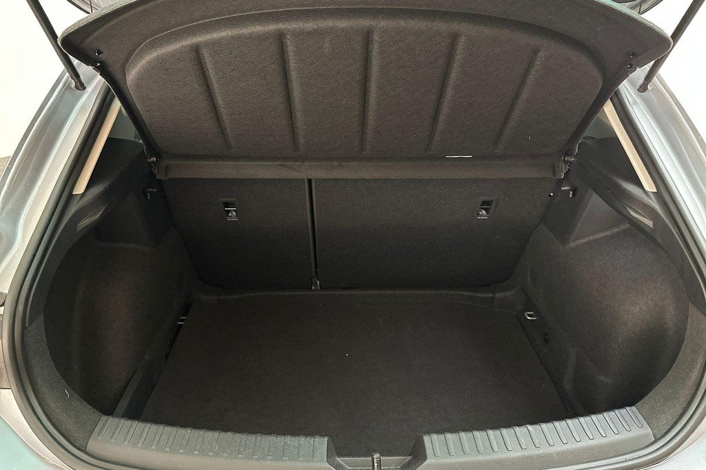 Seat Leon (X686FT) met abonnement