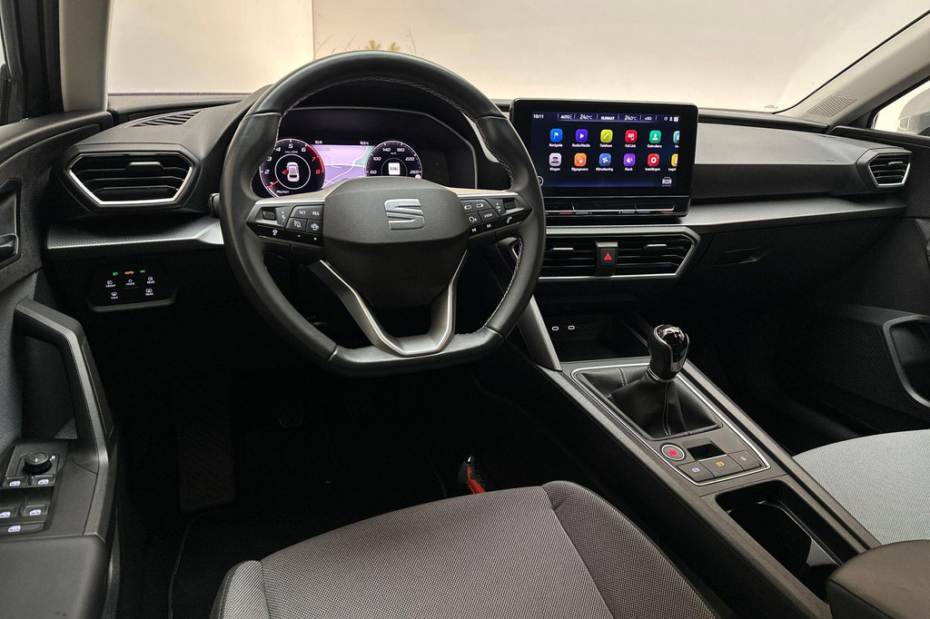 Seat Leon (X686FT) met abonnement