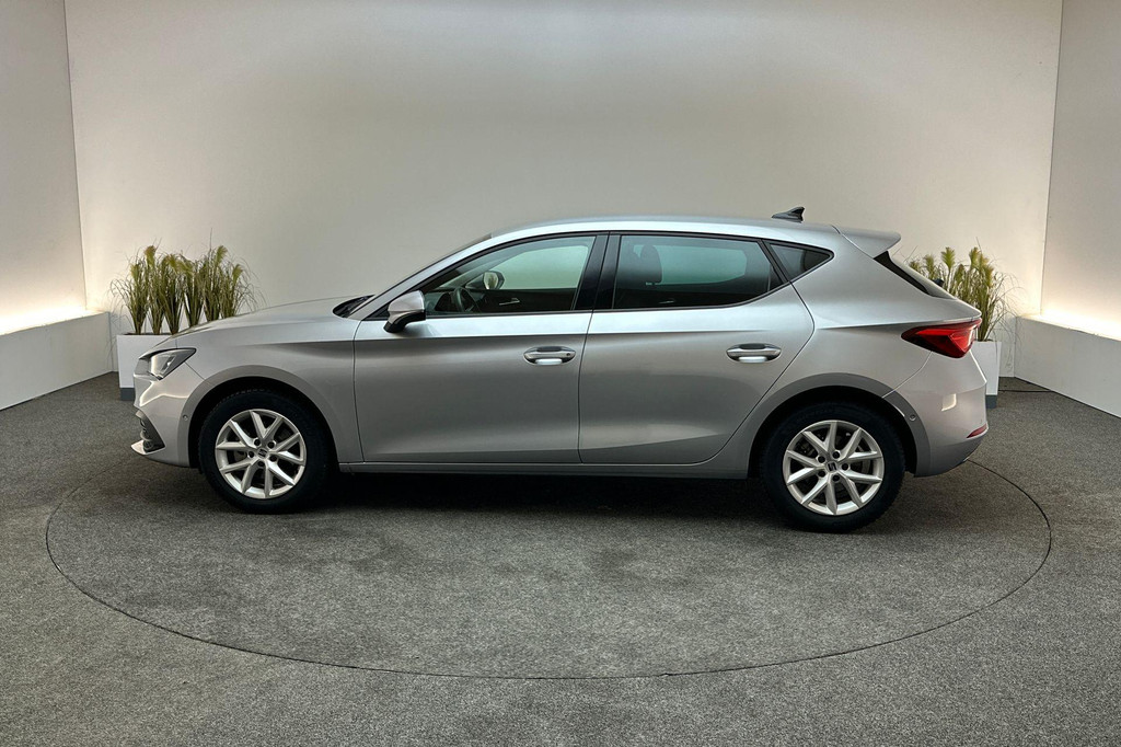 Seat Leon (X686FT) met abonnement