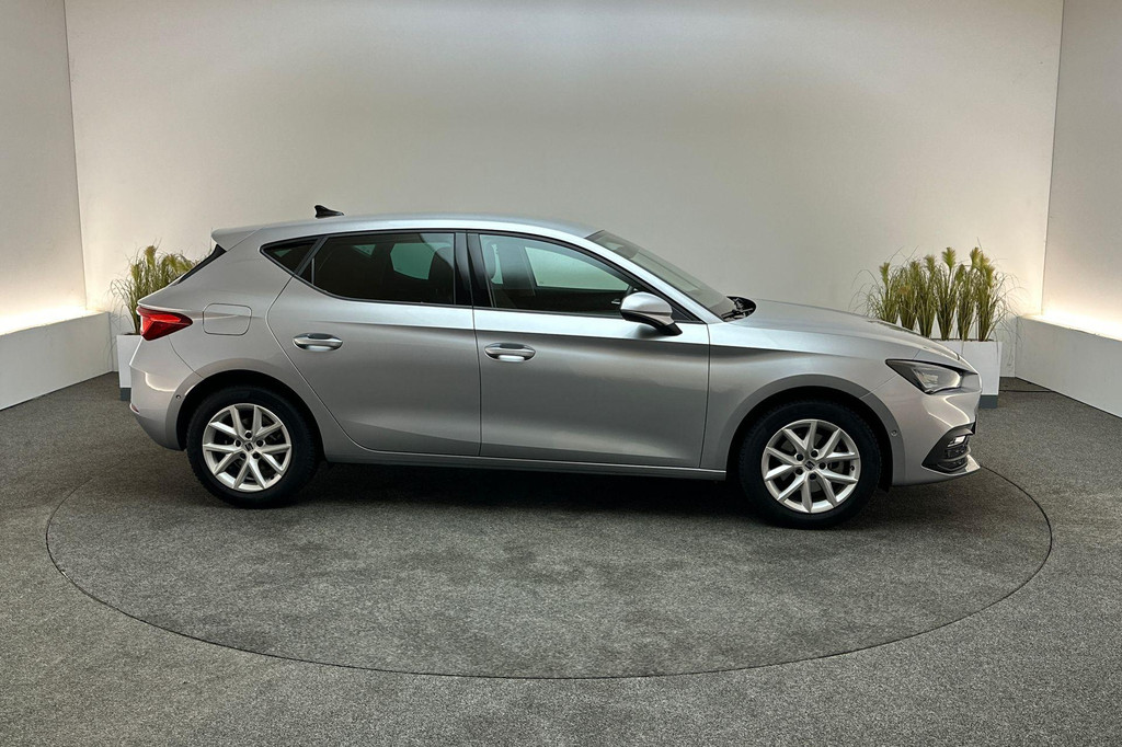 Seat Leon (X686FT) met abonnement