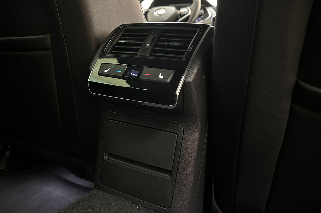 ŠKODA Superb (JKD60G) met abonnement