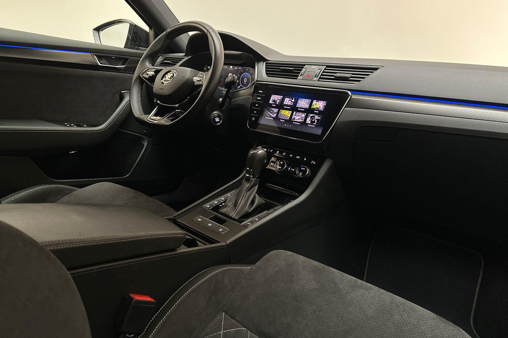 ŠKODA Superb (JKD60G) met abonnement