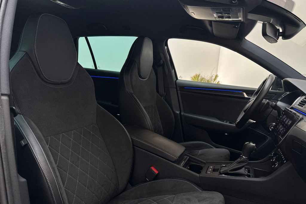 ŠKODA Superb (JKD60G) met abonnement