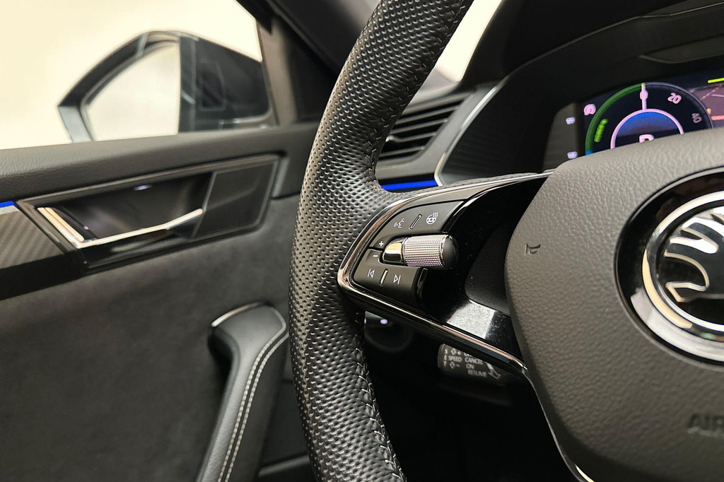 ŠKODA Superb (JKD60G) met abonnement