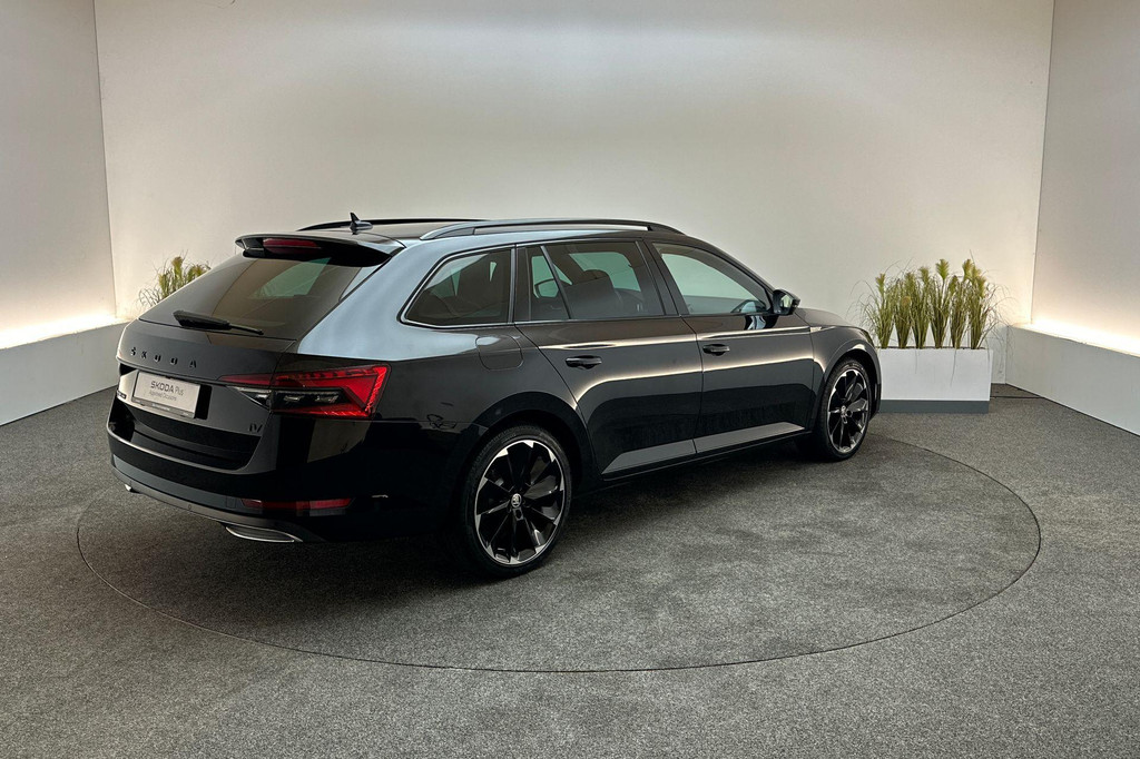 ŠKODA Superb (JKD60G) met abonnement