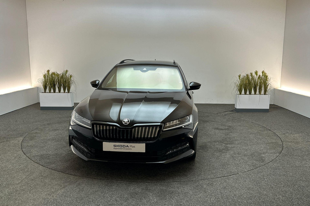 ŠKODA Superb (JKD60G) met abonnement