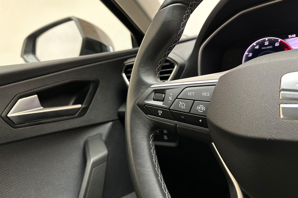 Seat Leon (X091LR) met abonnement