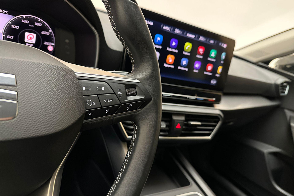 Seat Leon (X091LR) met abonnement