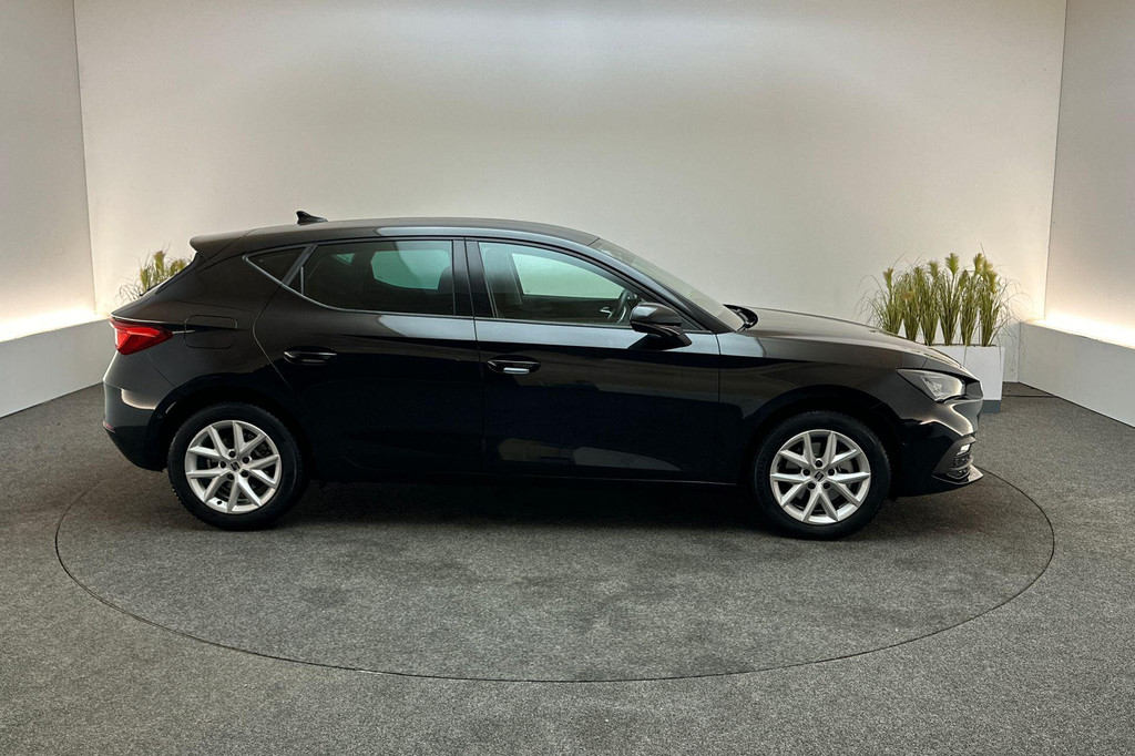 Seat Leon (X091LR) met abonnement