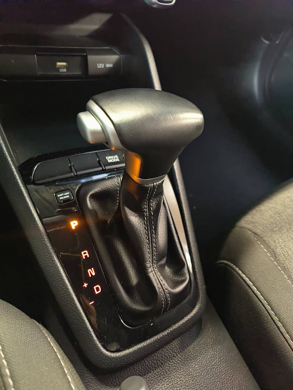 Kia Stonic (JKB78H) met abonnement