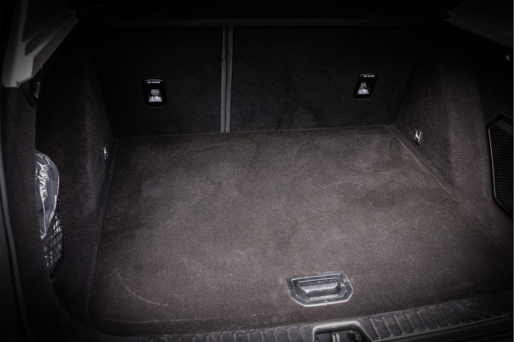 Lynk & Co 01 (S393KK) met abonnement