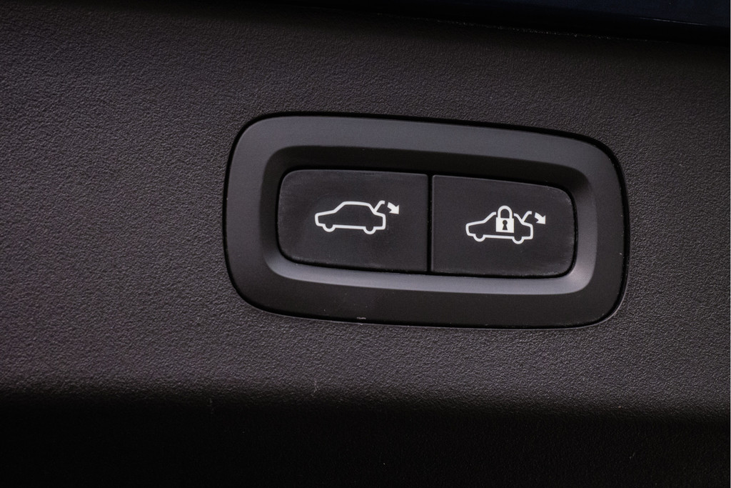 Lynk & Co 01 (S393KK) met abonnement