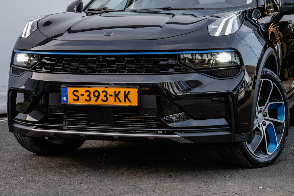 Lynk & Co 01 (S393KK) met abonnement