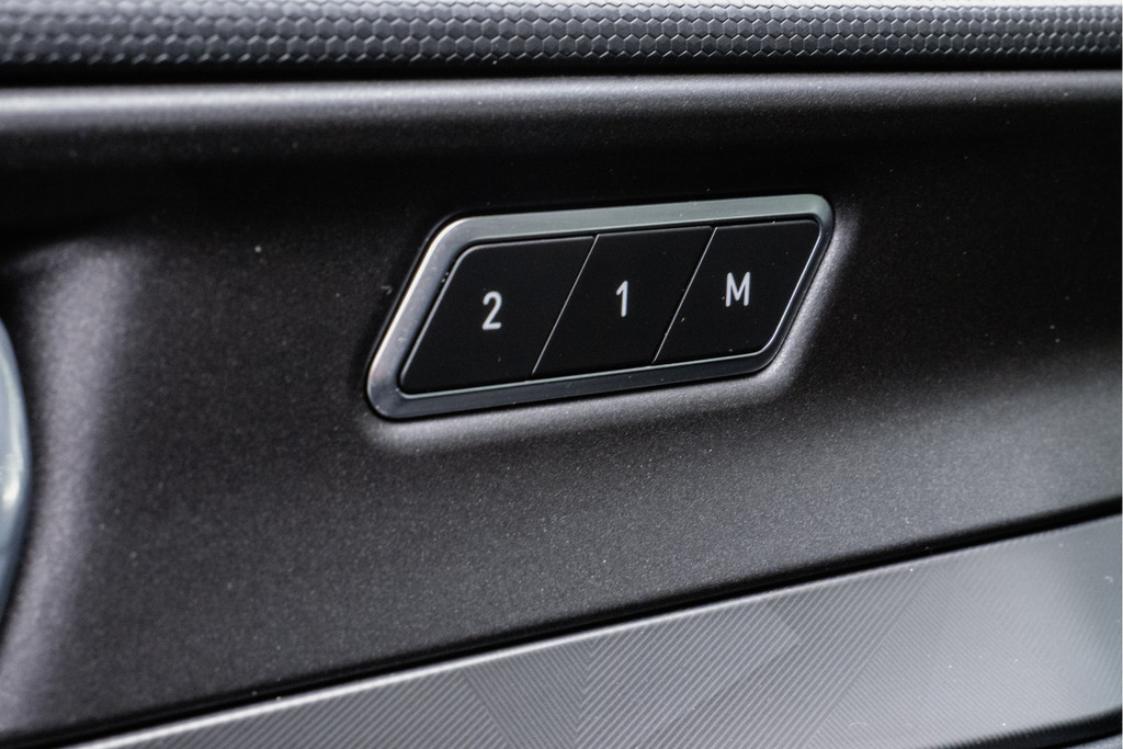 Lynk & Co 01 (S393KK) met abonnement