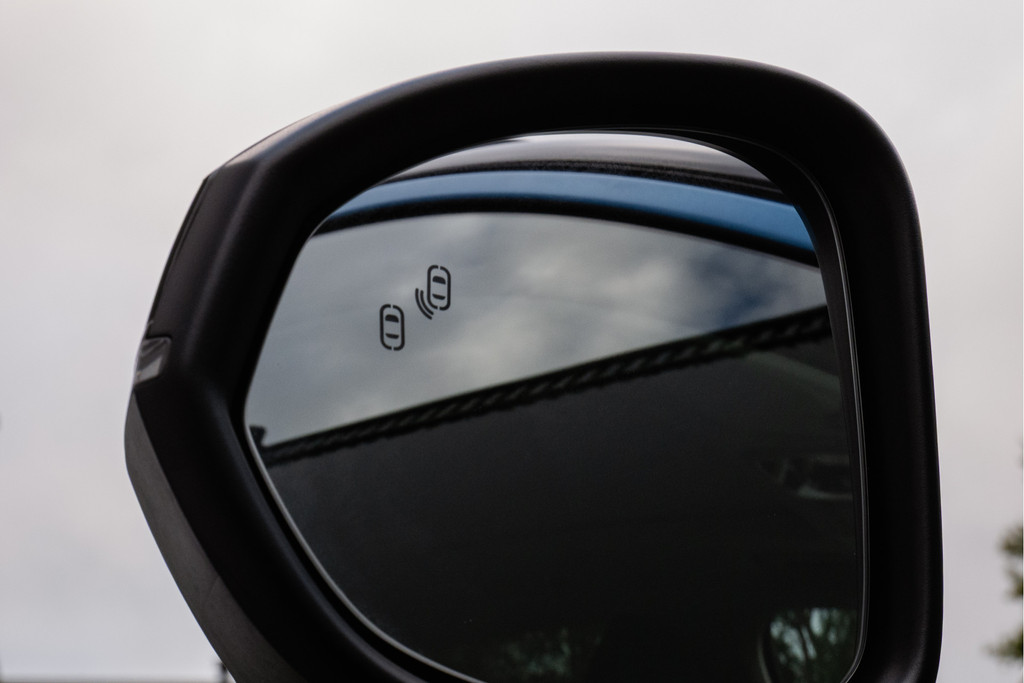 Lynk & Co 01 (S393KK) met abonnement