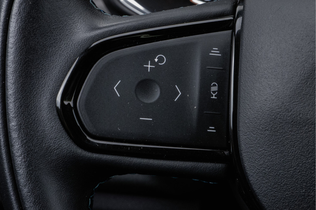 Lynk & Co 01 (S393KK) met abonnement