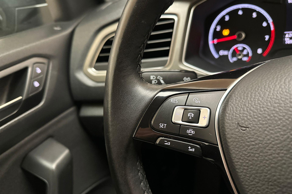 Volkswagen T-Roc (N201HF) met abonnement