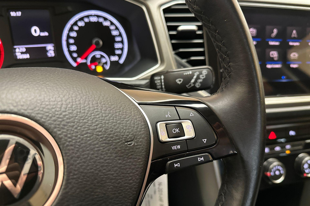 Volkswagen T-Roc (N201HF) met abonnement