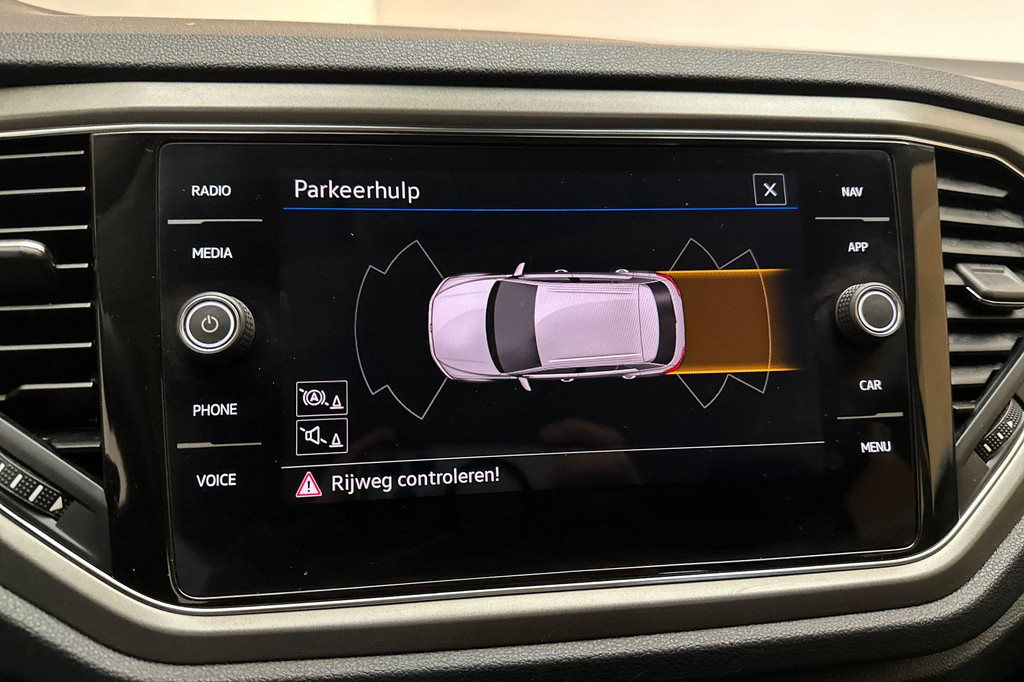 Volkswagen T-Roc (N201HF) met abonnement