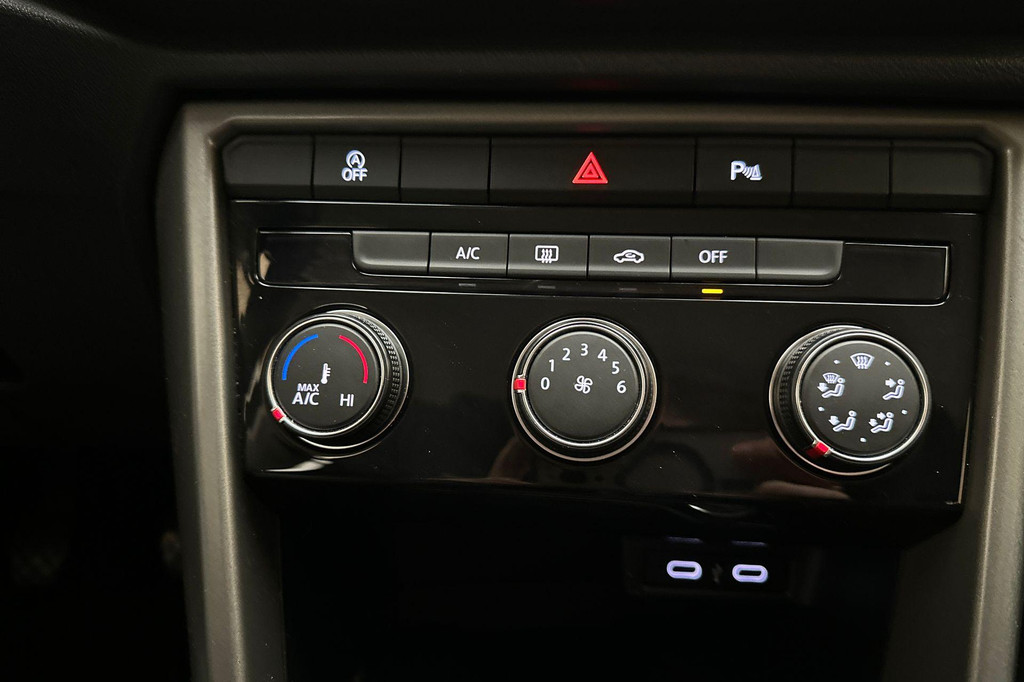 Volkswagen T-Roc (N201HF) met abonnement