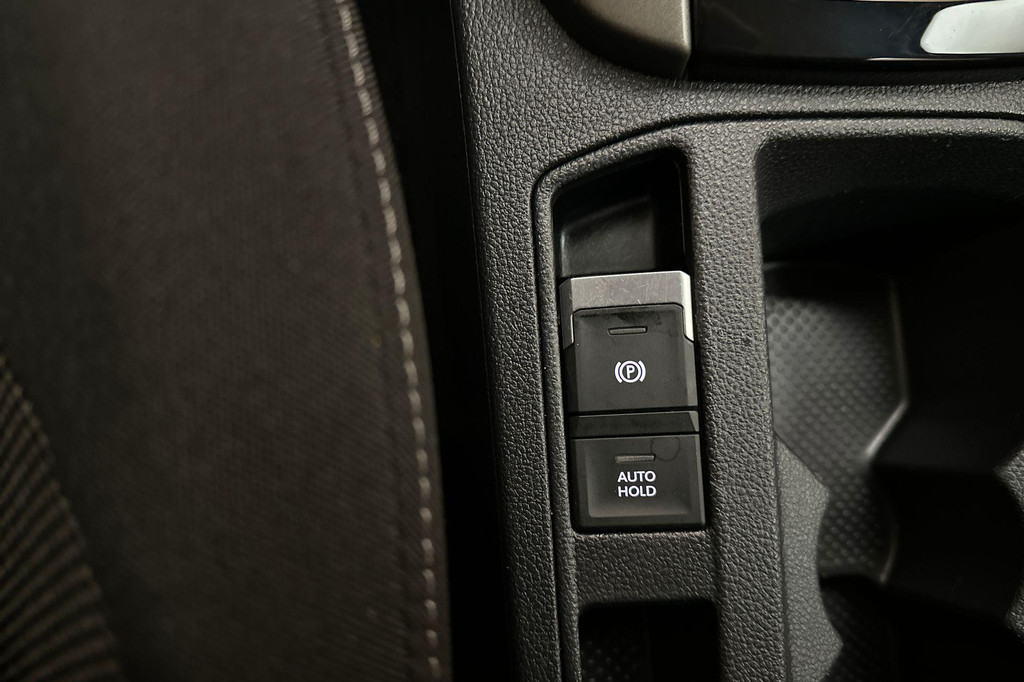 Volkswagen T-Roc (N201HF) met abonnement