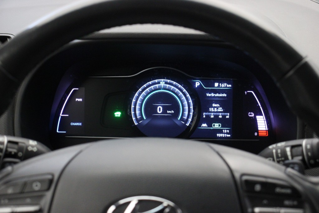 Hyundai Kona (J663KP) met abonnement