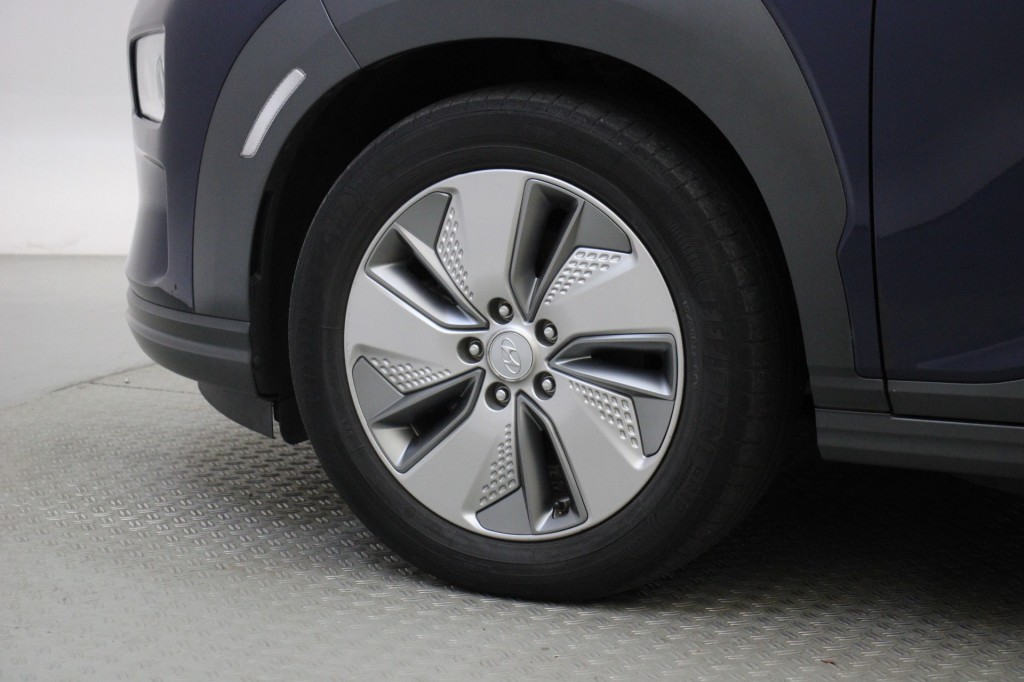 Hyundai Kona (J663KP) met abonnement