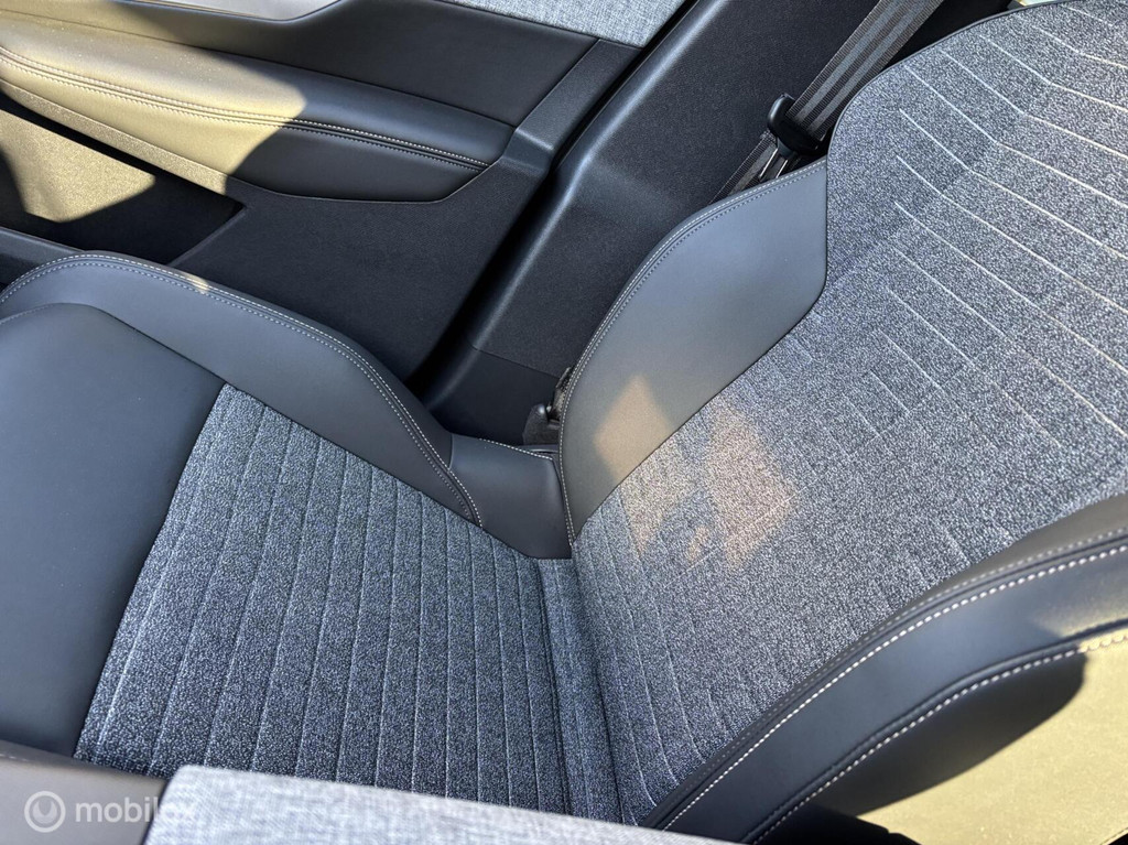 Peugeot 5008 (JLF69D) met abonnement