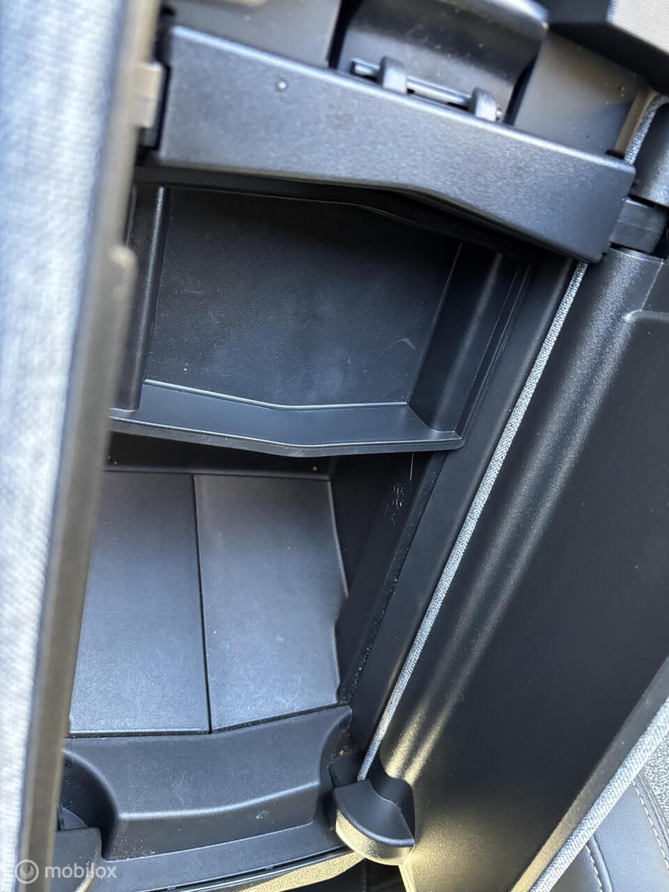 Peugeot 5008 (JLF69D) met abonnement