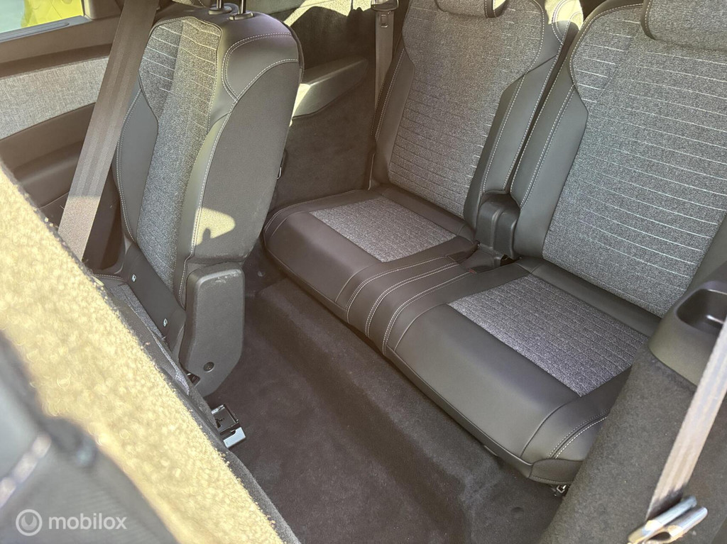 Peugeot 5008 (JLF69D) met abonnement