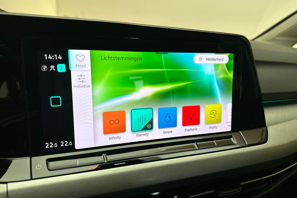 Volkswagen Golf (T129RD) met abonnement