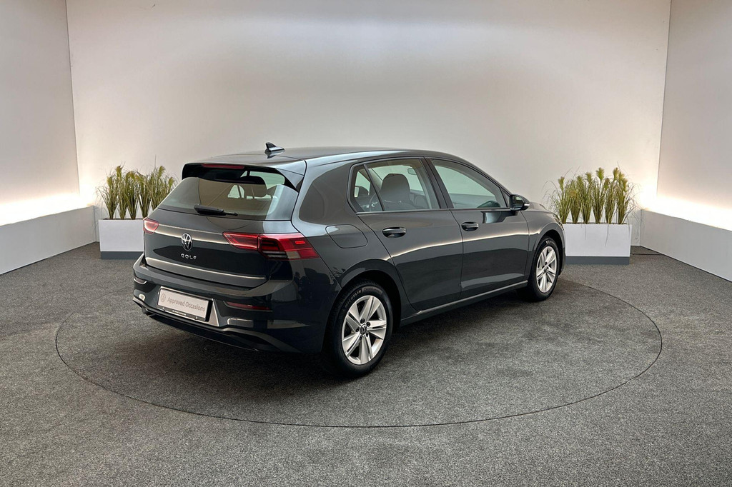 Volkswagen Golf (T129RD) met abonnement